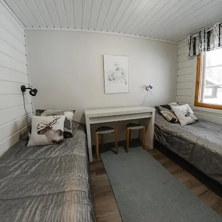 Chalet Moekkeloe Cabin *